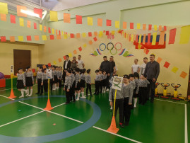 Совместно с папами спортивные соревнования Совместно с папами спортивные соревнования.